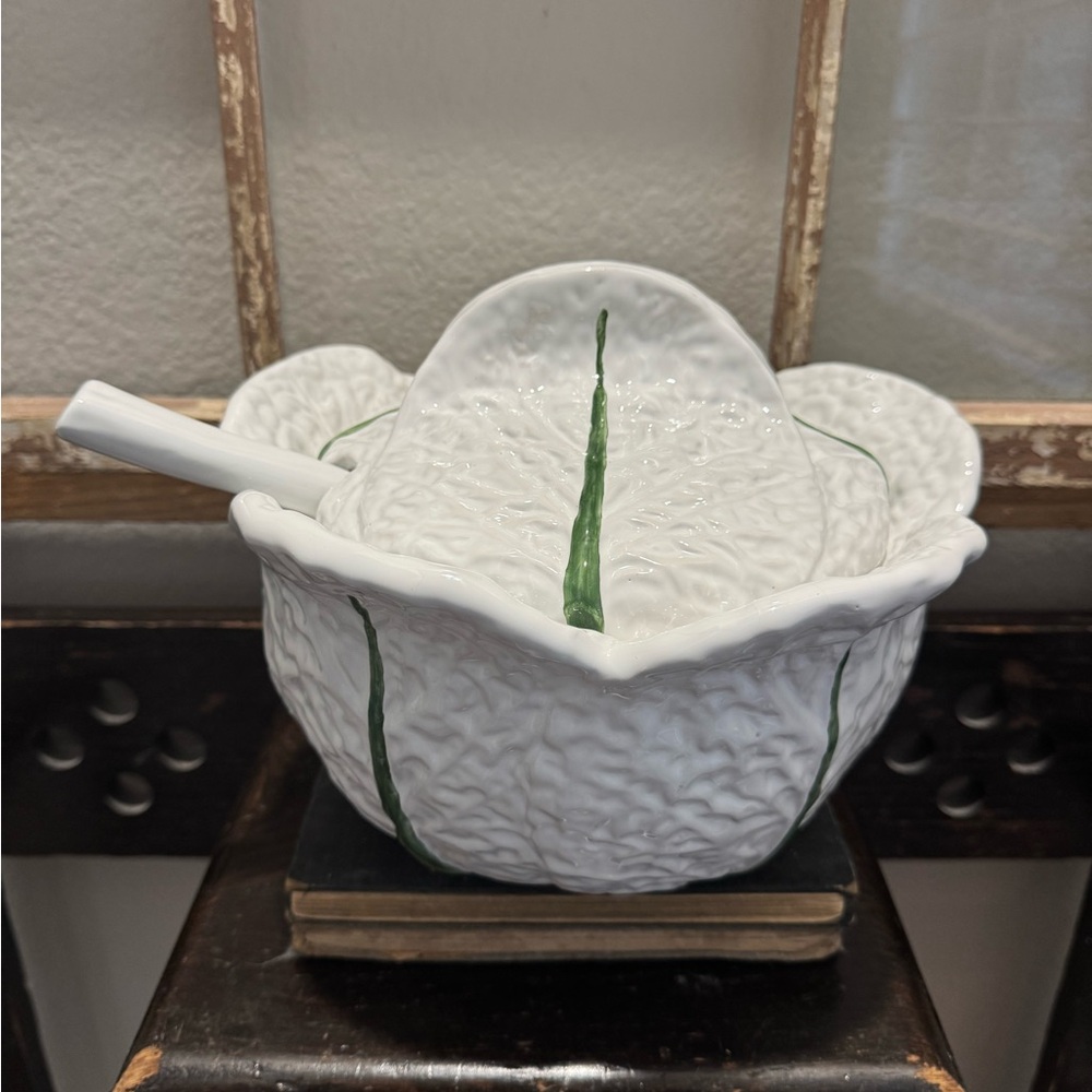 Vintage White and Green Cabbage Ceramic Bowl Set